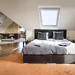 Bed & Breakfast Eltins